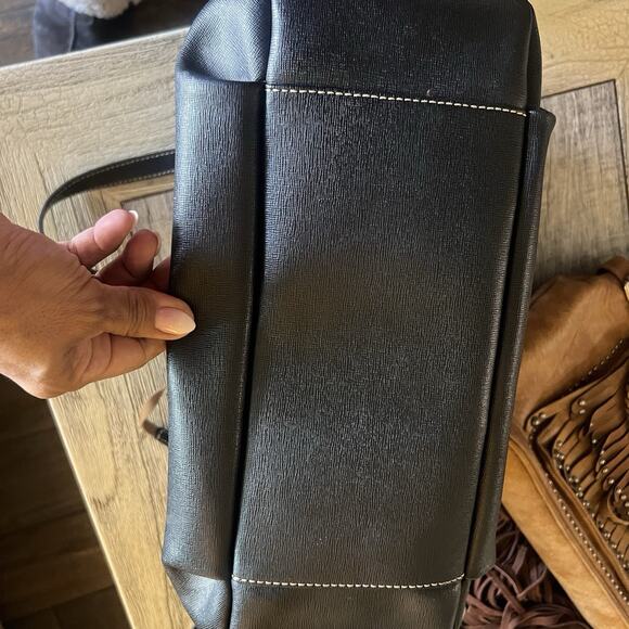 Dooney and Bourke Black Saffiano Leather Tote Handbag Red Interior Classic EUC - Picture 10 of 12